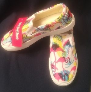 Bucketfeet slipons. Bright flamingo design. Women's size 8.5 Never worn.